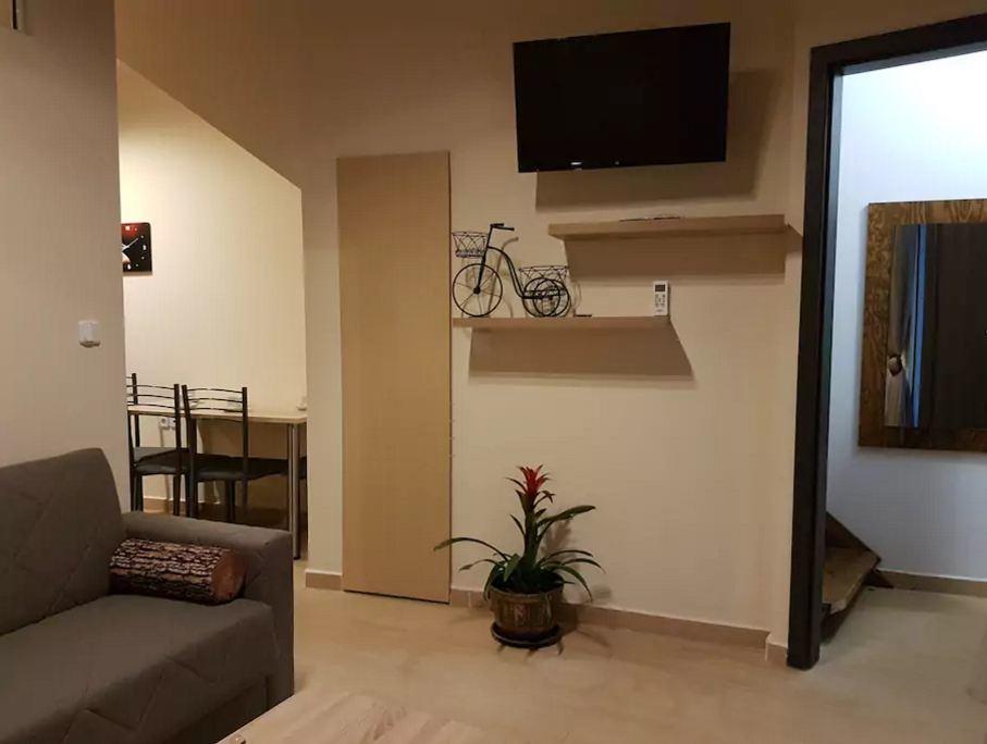 Agora Apartments Ground Floor Kíssamos Exteriör bild